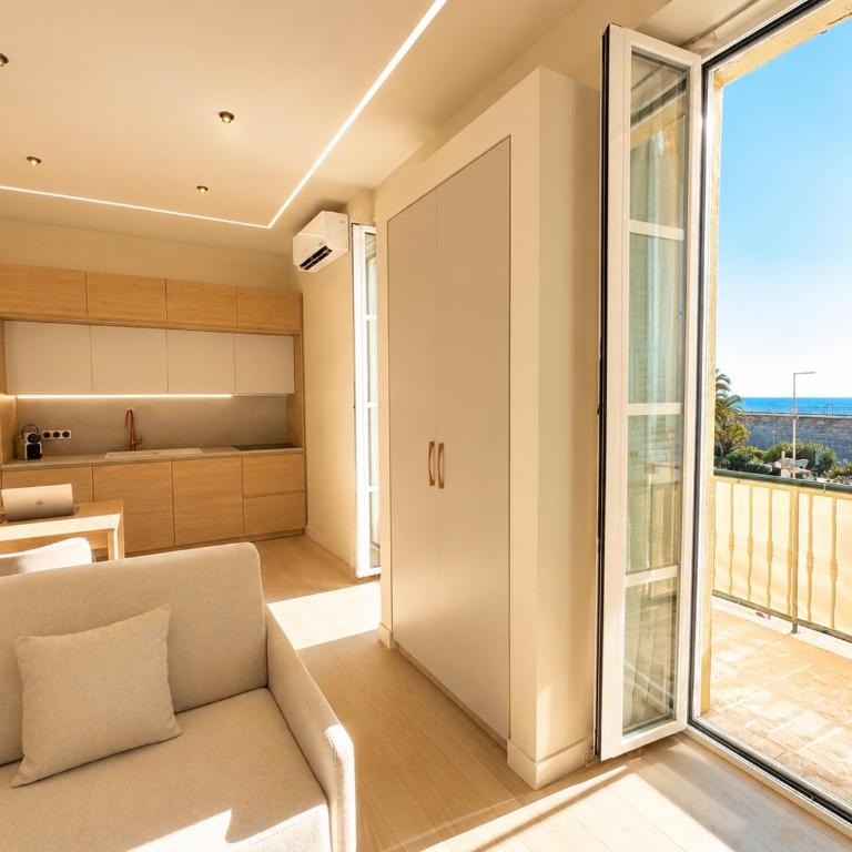 MONACO - MENTON - SEA VIEW - 6 PERSONS - PREMIUM LOCATION - 2 BEDROOMS- LUXURY RENOVATED - PARKING - CLIM - BALCONY - BEAcH and SUN - Appartement 2 Chambres - 2