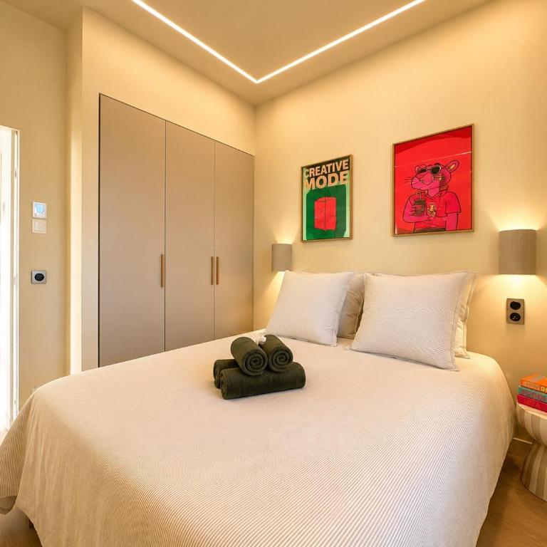 MONACO - MENTON - SEA VIEW - 6 PERSONS - PREMIUM LOCATION - 2 BEDROOMS- LUXURY RENOVATED - PARKING - CLIM - BALCONY - BEAcH and SUN - Appartement 2 Chambres - 4
