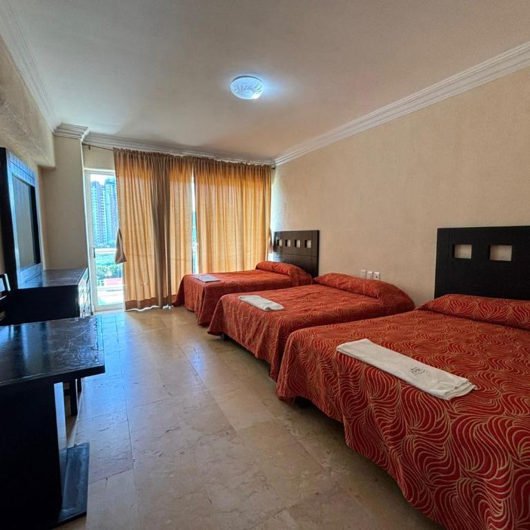 Hotel RRU Diamante - Habitación Doble - 2 camas dobles - 6