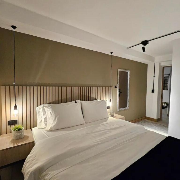Gray Chill Room in El Poblado, Medellin - One-Bedroom Apartment - 5