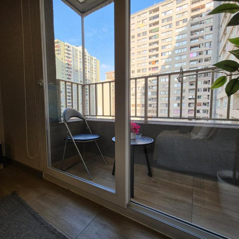 Modern 1BR Apartment with Parking Downtown Santiago - One-Bedroom Apartment with Balcony - 4