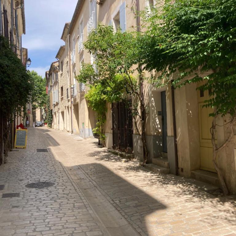 Parenthèse Uzétienne - Studio climatisé tout confort avec terrasse - Appartement 1 Chambre - 12