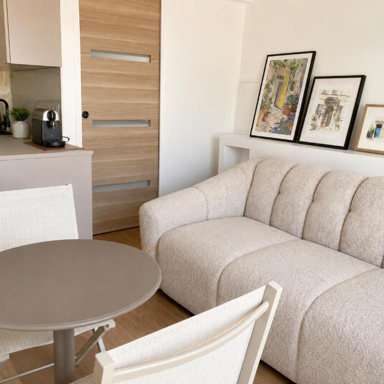 Parenthèse Uzétienne - Studio climatisé tout confort avec terrasse - Appartement 1 Chambre - 8