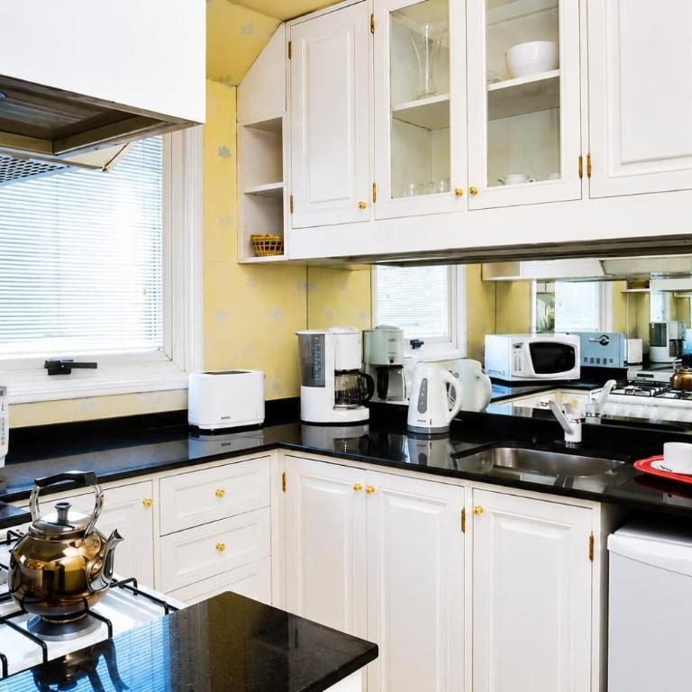 Mayla Apartments - Suite con terraza - 1