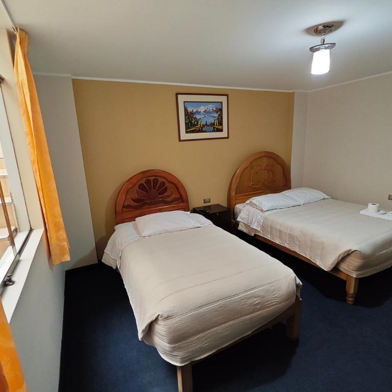 Hostal Amazonas - Double Room - 1