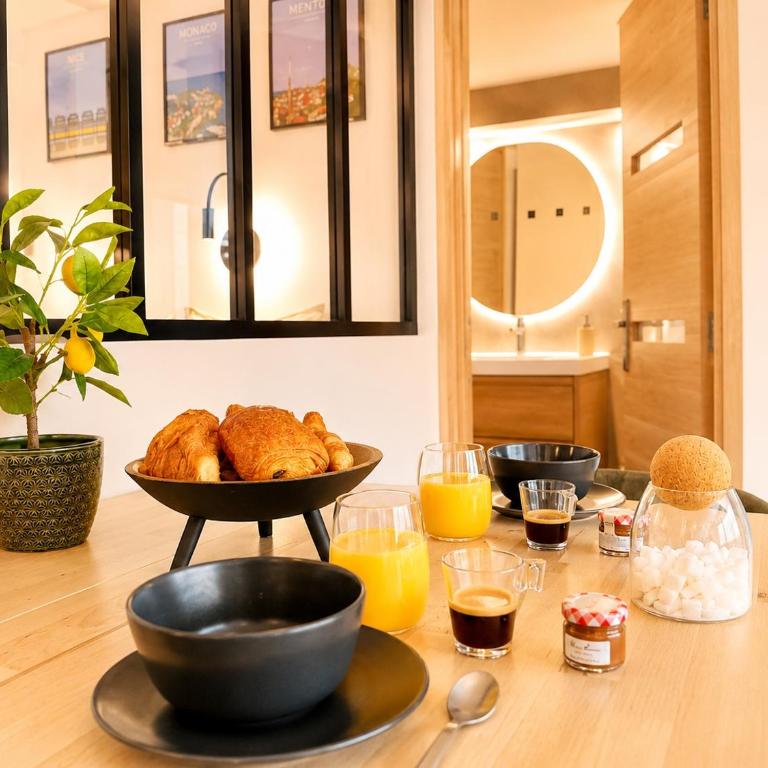 MONACO - MENTON - 4 PERSONS - HYPERCENTER - PARKING - CLIM - FULL RENOVATED - FAST WIFi - Appartement 1 Chambre - 7