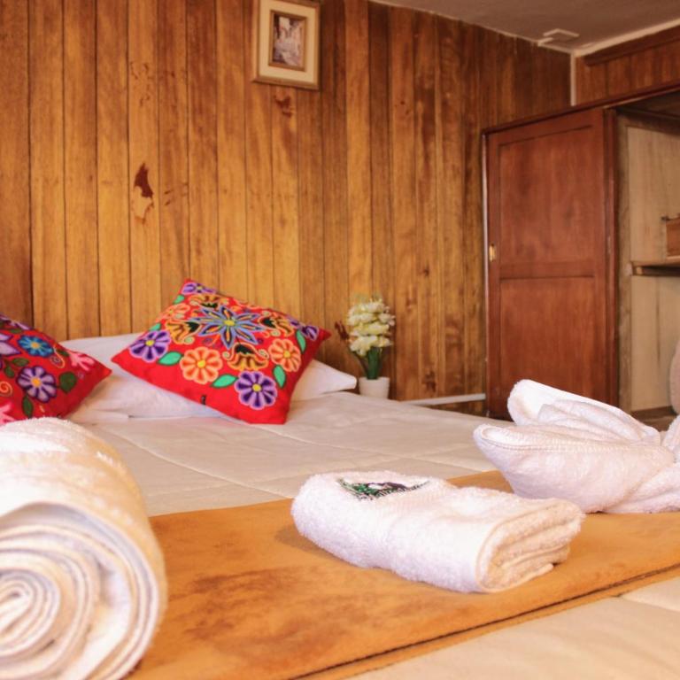 MALLQUICHA Accomodation and tours - Double Room with Mountain View - 2