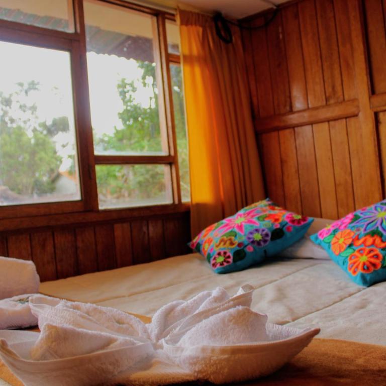 MALLQUICHA Accomodation and tours - Double Room with Mountain View - 1