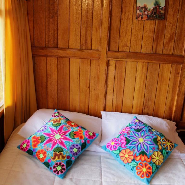 MALLQUICHA Accomodation and tours - Double Room with Mountain View - 20