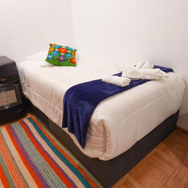 MALLQUICHA Accomodation and tours - Twin Room with Private Bathroom - 17