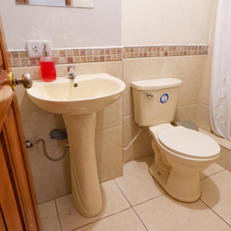MALLQUICHA Accomodation and tours - Twin Room with Private Bathroom - 29