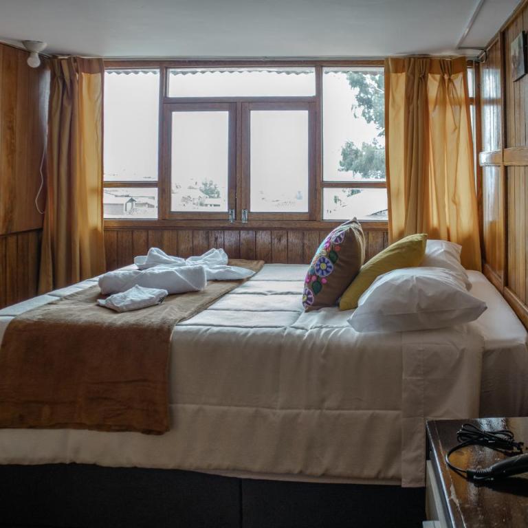 MALLQUICHA Accomodation and tours - Double Room with Private Bathroom - 18