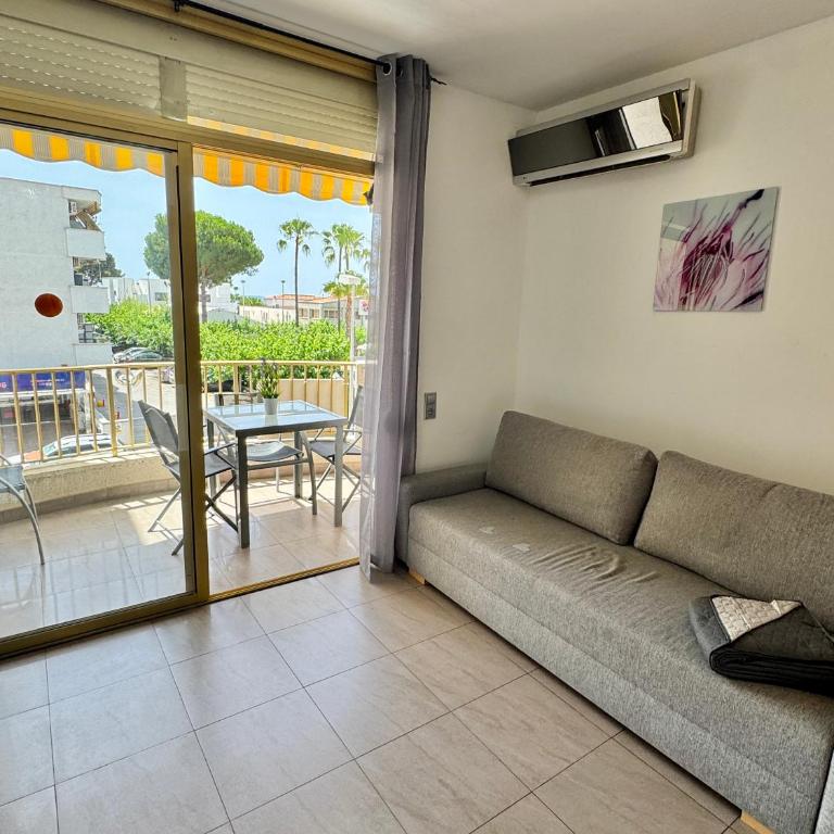 APARTBEACH INTERNACIONAL 1 RESIDENCIAL y PISCINAS - Apartment - 2