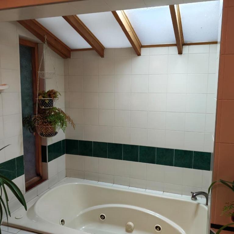 La Calera pueblo fantasma - Four-Bedroom House - 26