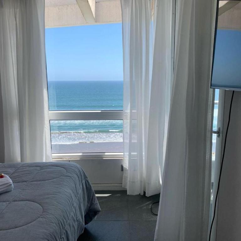 Vista Primera línea La Serena frente a la playa - Three-Bedroom Apartment - 31
