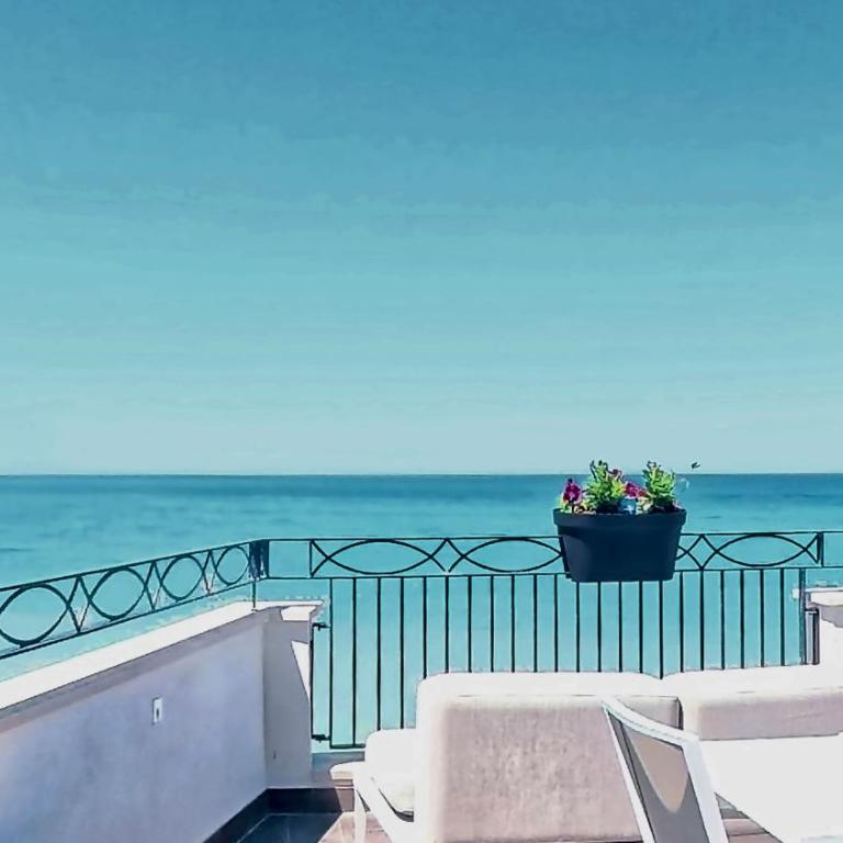 Tornola Luxury Rooms - Deluxe Doppelzimmer mit Meerblick - 19