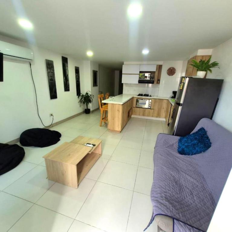 Apartamento Luareles-San joaquin-Balcon - Two-Bedroom Apartment - 7
