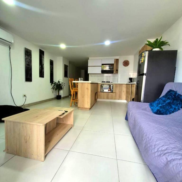 Apartamento Luareles-San joaquin-Balcon - Two-Bedroom Apartment - 16