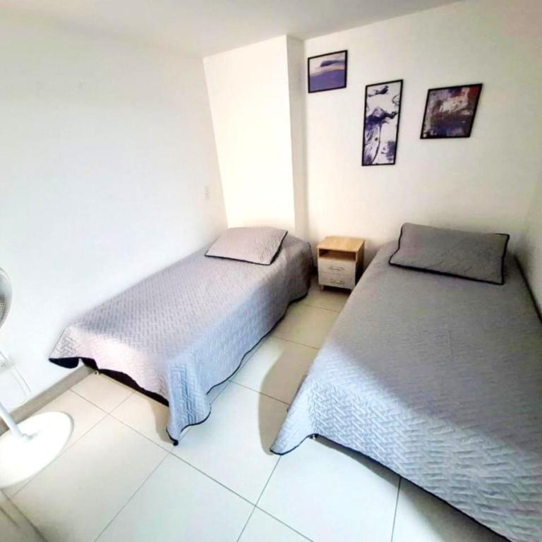 Apartamento Luareles-San joaquin-Balcon - Two-Bedroom Apartment - 52