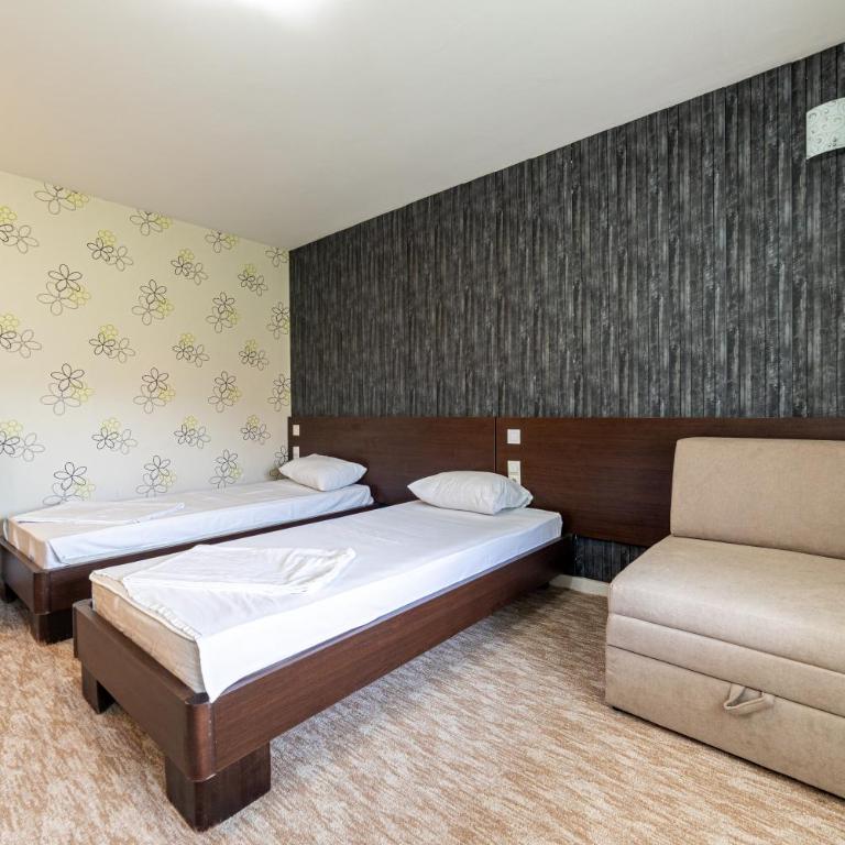 Aparthotel HayatHills - Trokrevetna Soba - 1