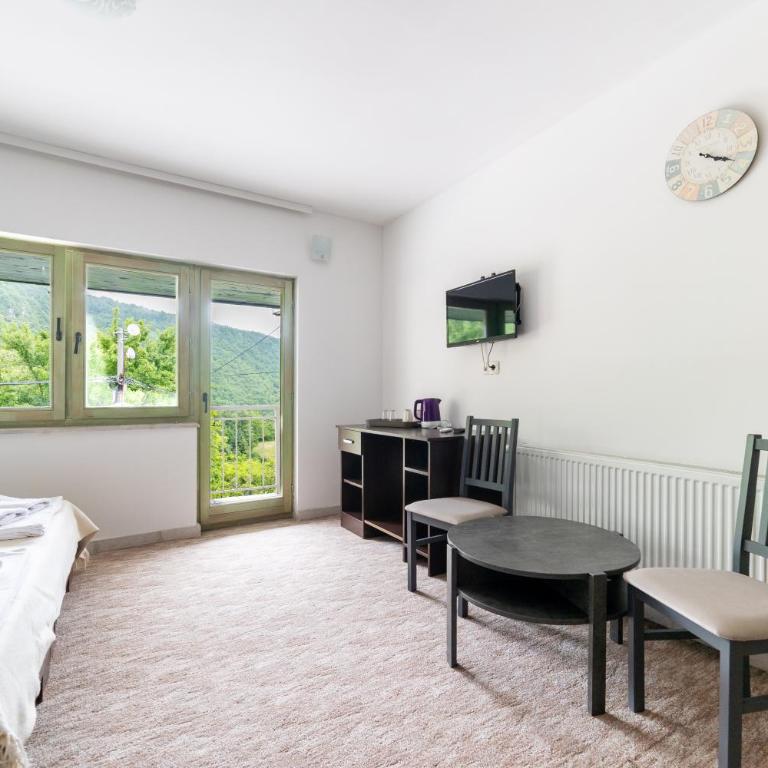 Aparthotel HayatHills - Deluks Dvokrevetna Soba sa Bračnim Krevetom/Zasebnim Krevetima i Balkonom - 2