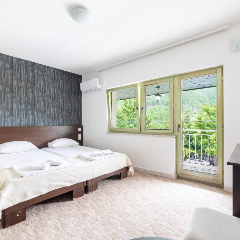 Aparthotel HayatHills - Deluks Dvokrevetna Soba sa Bračnim Krevetom/Zasebnim Krevetima i Balkonom - 3