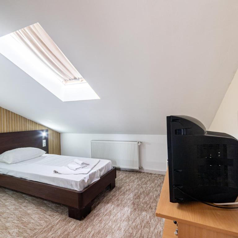 Aparthotel HayatHills - Niskobudžetna Dvokrevetna Soba sa Bračnim Krevetom - 2
