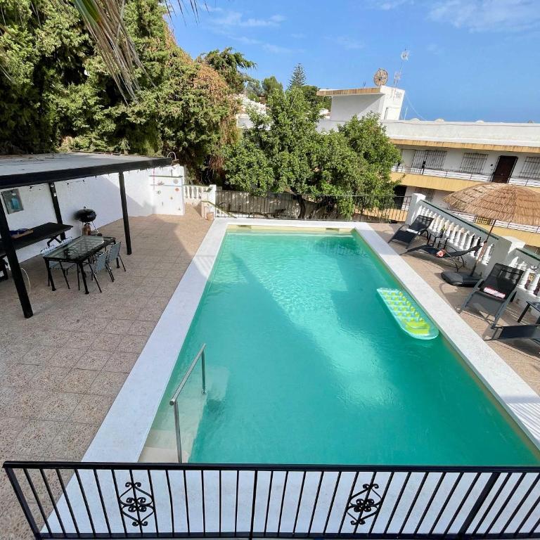 Villa con jardin y piscina privada zona Burriana - Apartment - 27