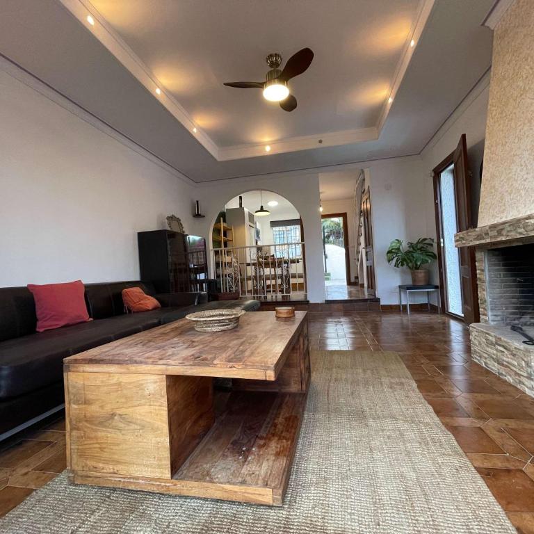 Villa con jardin y piscina privada zona Burriana - Apartment - 13