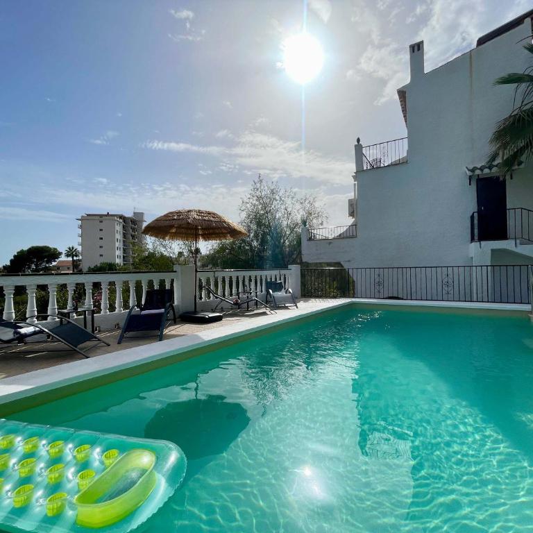 Villa con jardin y piscina privada zona Burriana - Apartment - 3