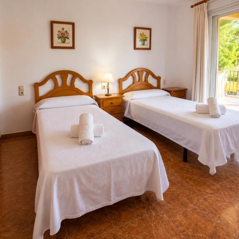 confortable villa at only 100 meter from the beach, supermarkets and the restaurants - Villa mit 3 Schlafzimmern - 22