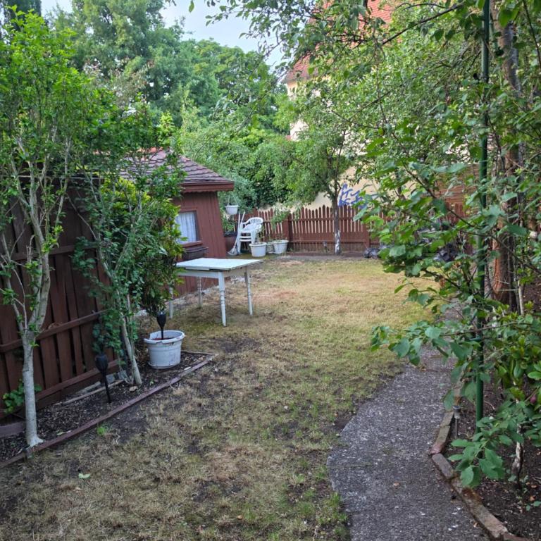 Ferienhaus mit Garten - Apartment mit 2 Schlafzimmern - 16