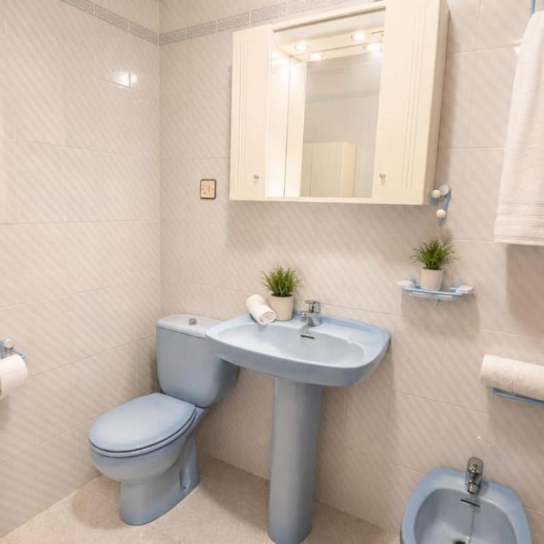 APARTAMENTO 130M2 CON SUPERBALCON 15m2 - Apartamento de 3 dormitorios con balcón - 15