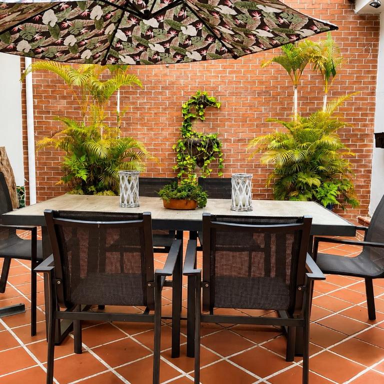 Casa Amarilla, San Carlos, Antioquia - Habitación Doble con vistas al parque - 2