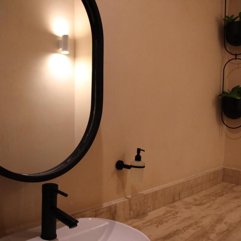 Renovated Colonial House with Private Pool - One-Bedroom House - 8