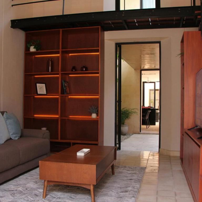 Renovated Colonial House with Private Pool - One-Bedroom House - 11