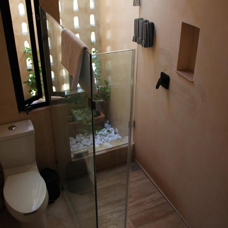 Renovated Colonial House with Private Pool - One-Bedroom House - 30