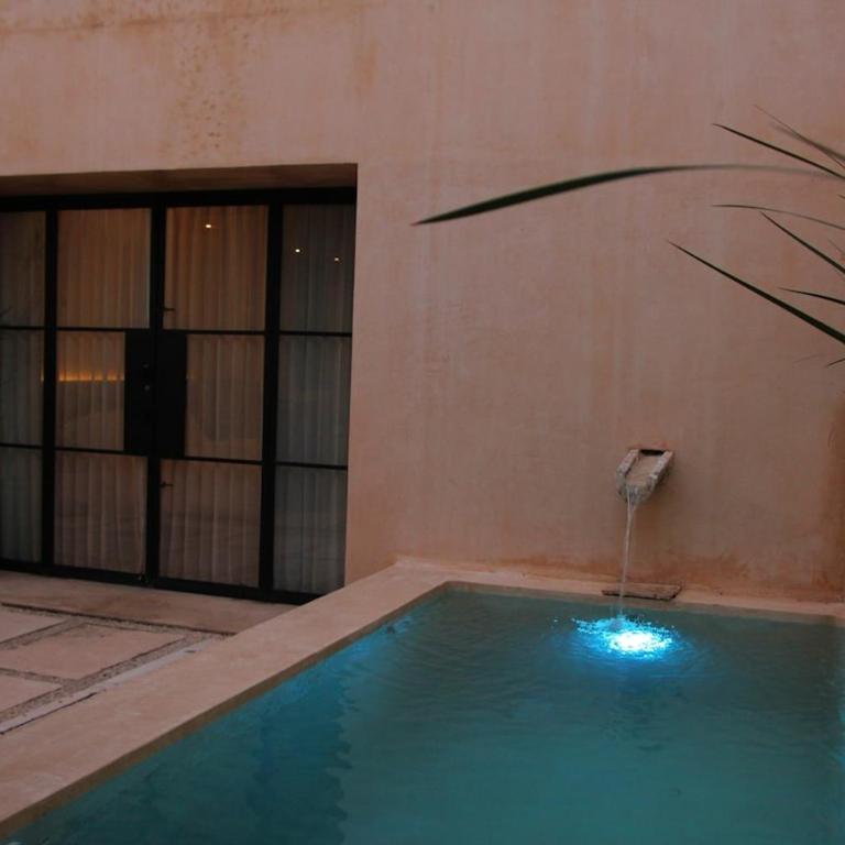 Renovated Colonial House with Private Pool - One-Bedroom House - 1