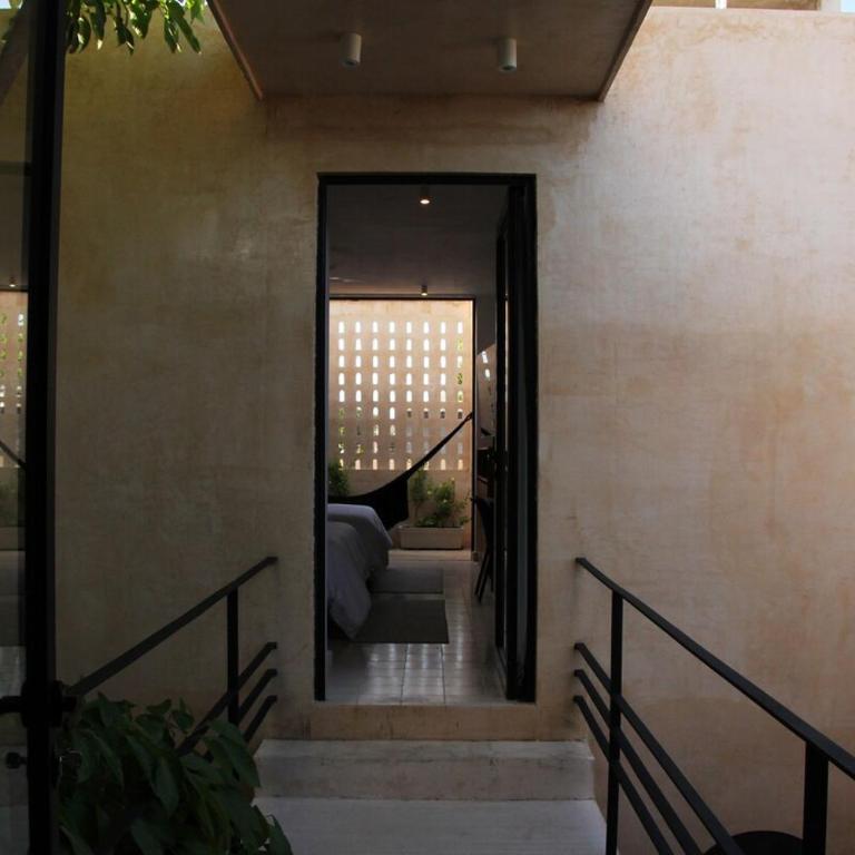 Renovated Colonial House with Private Pool - One-Bedroom House - 53