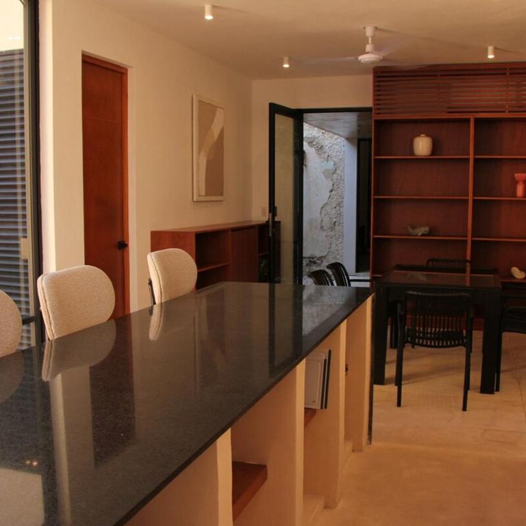 Renovated Colonial House with Private Pool - One-Bedroom House - 63