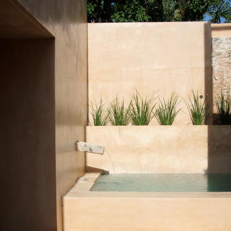 Renovated Colonial House with Private Pool - One-Bedroom House - 64