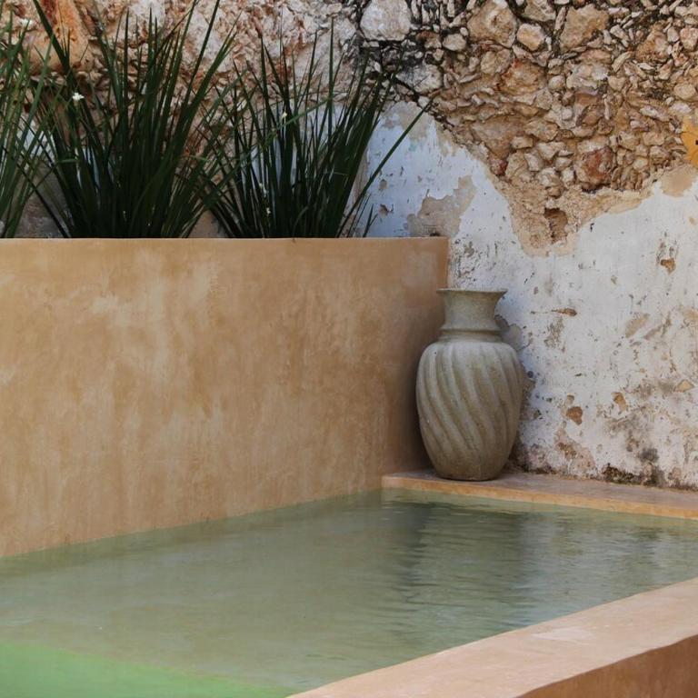 Renovated Colonial House with Private Pool - One-Bedroom House - 86