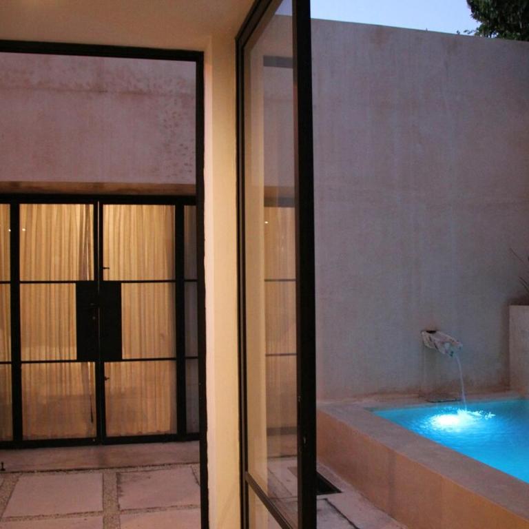 Renovated Colonial House with Private Pool - One-Bedroom House - 89