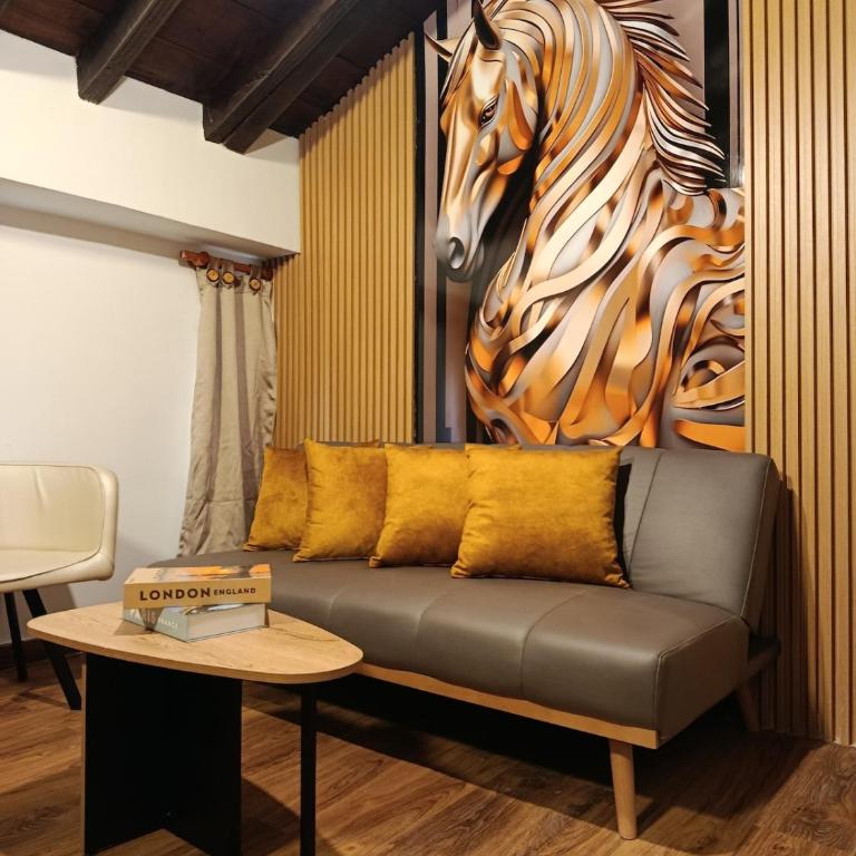 Colonial Private Aparta-Suite - Two-Bedroom Apartment - 1