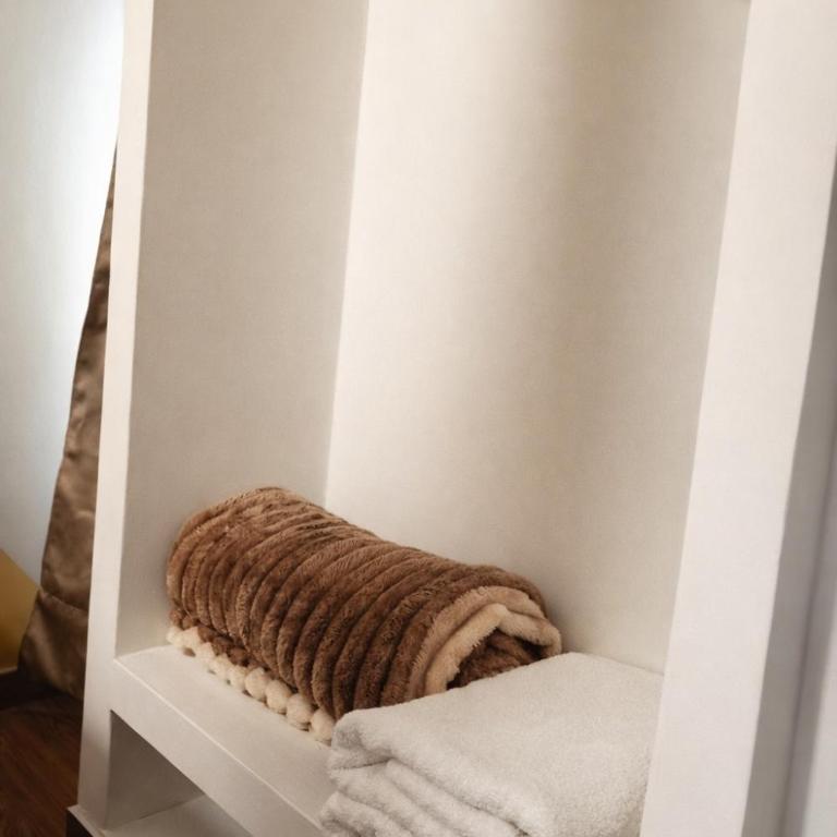 Colonial Private Aparta-Suite - Two-Bedroom Apartment - 14