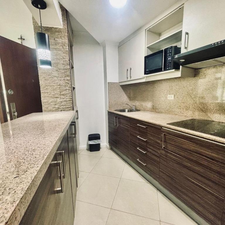 Suite Moderna con Vista al Río - Riverfront - One-Bedroom Apartment - 11