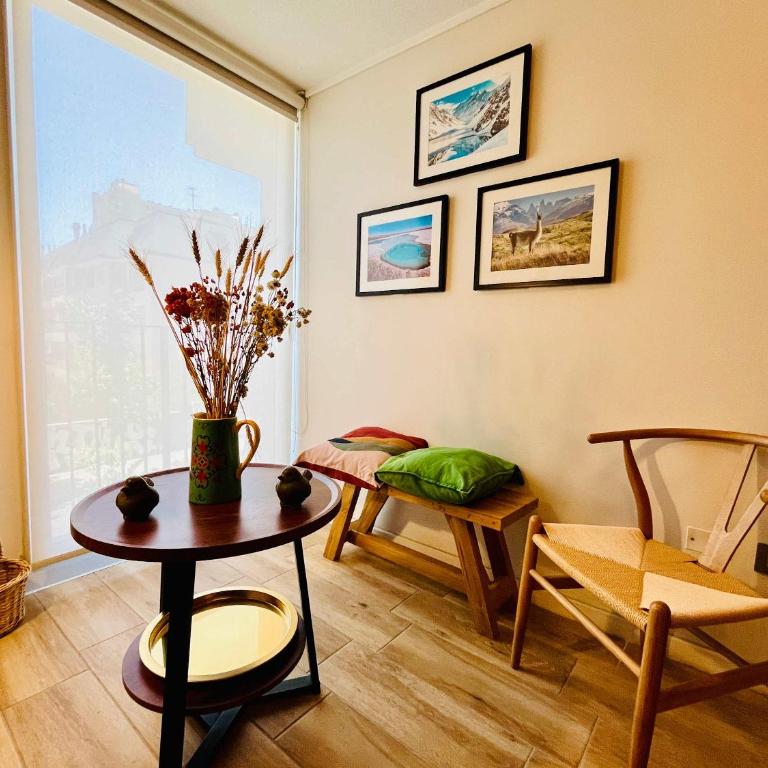 Modern Studio in Downtown Santiago Parking AC Gym - One-Bedroom Apartment - 12