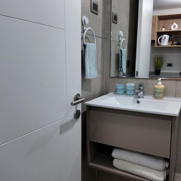 Estudio moderno nuevo en Santiago Centro Metro cercano - One-Bedroom Apartment - 7