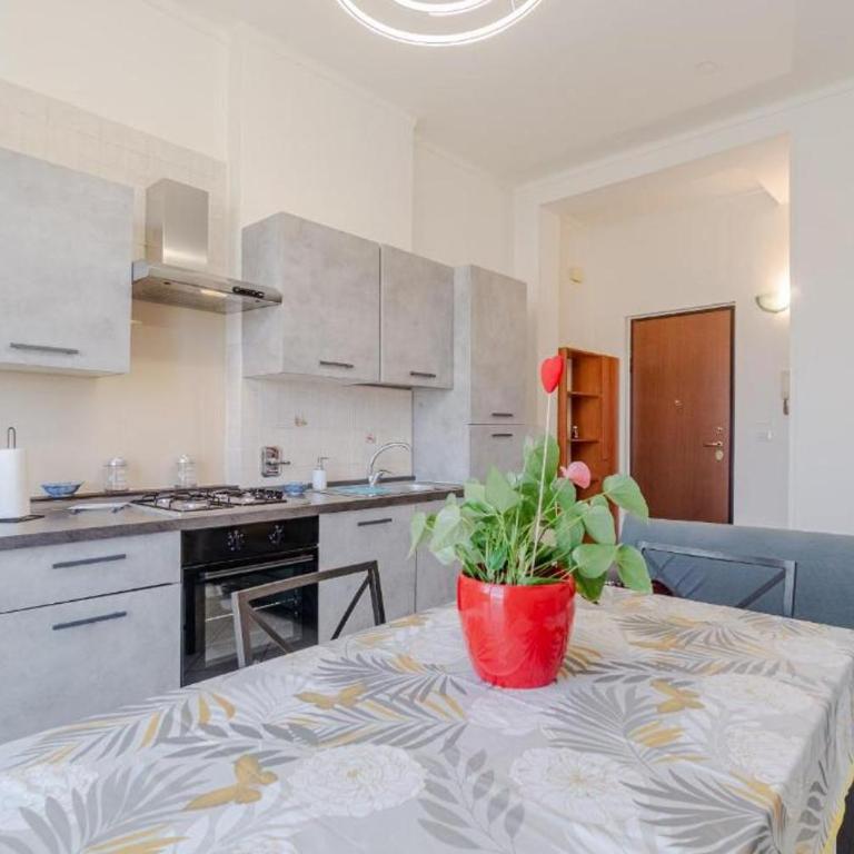 Bilocale in Area Servita e ben Collegato al Centro - Appartamento con 1 Camera da Letto - 6