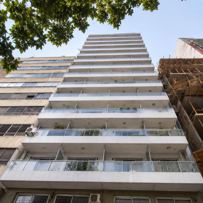 Monoambiente moderno con vista al río - Apartamento de 1 dormitorio - 14